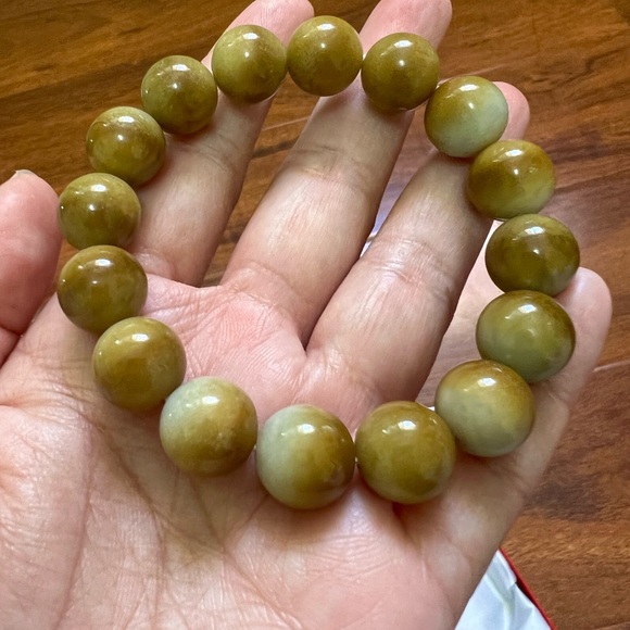 Jade bracelets - Picture 7 of 10